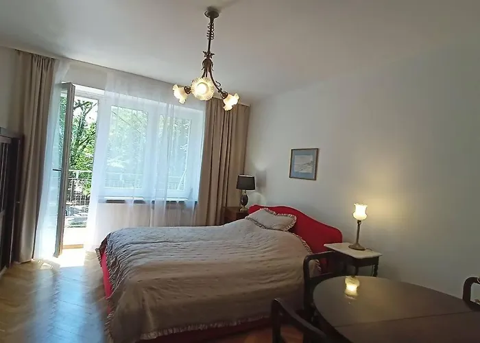 Apartment Day 1 - In The Center