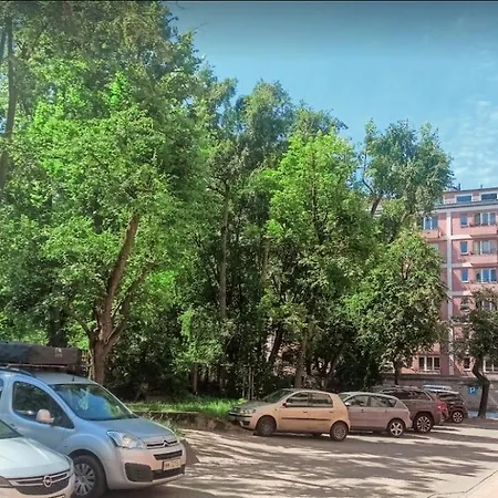 Day 1 - In The Center *